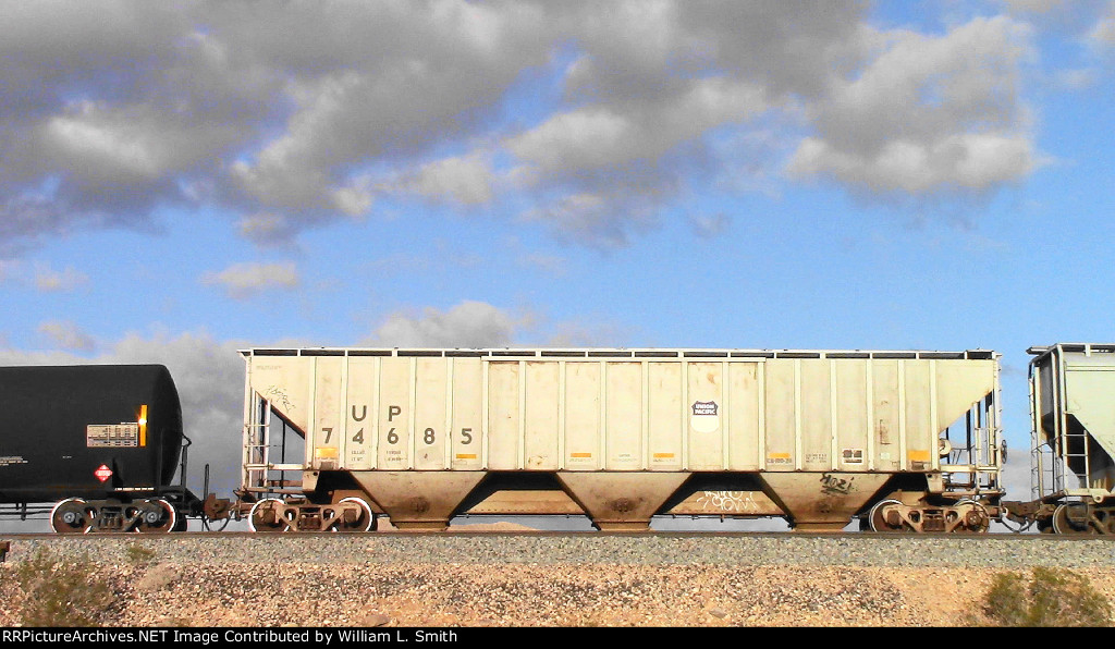 WB Manifest Frt at Erie NV W-MdTrnSlv  -27